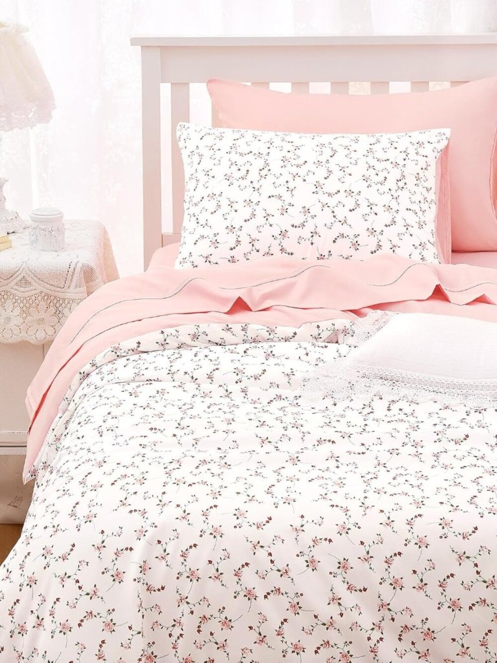 Floral Comforter Set, Coquette Cottagecore Aesthetic Cute Flower Pattern for Wom - Picture 3 of 8